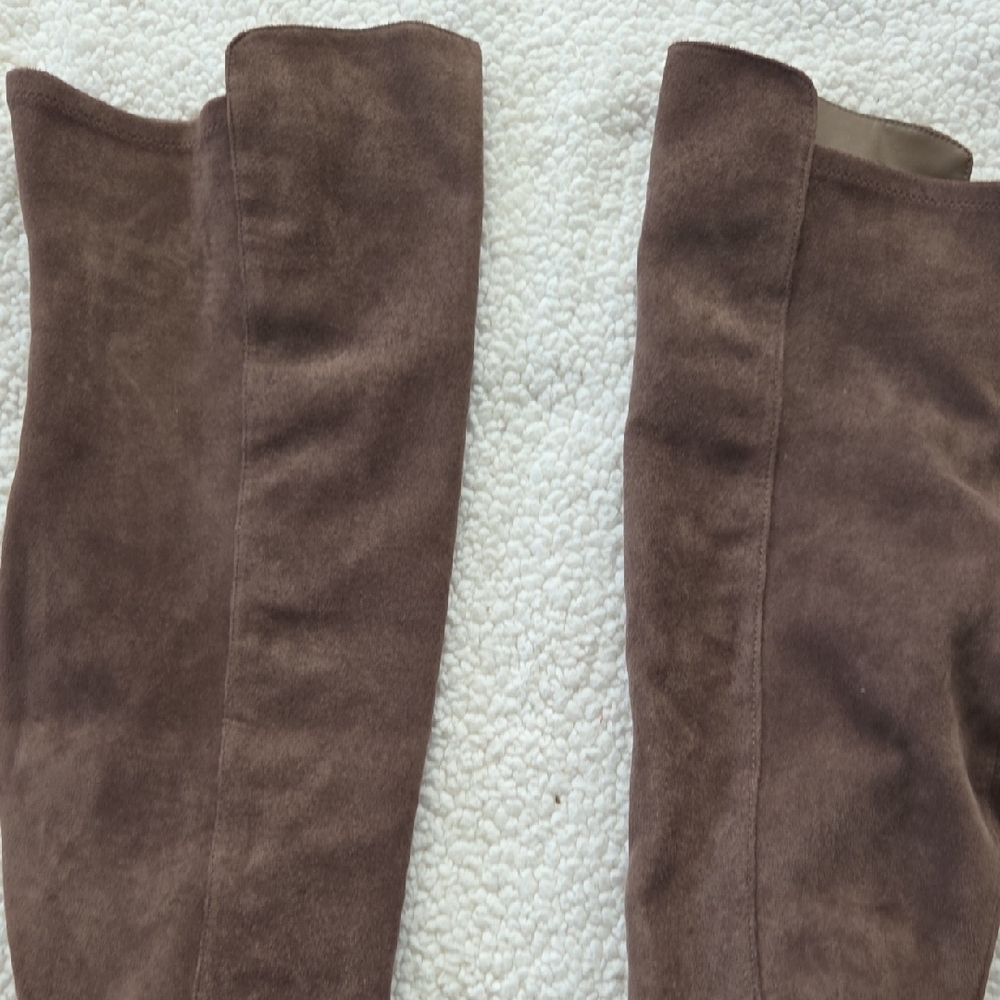 CHARLES BY CHARLES DAVID MODEL KNEE-HIGH Elegant Brown Knee-High Women's Boots - Picture 6 of 13